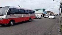 Ônibus com funcionários do Hospital Chama atingido por carro