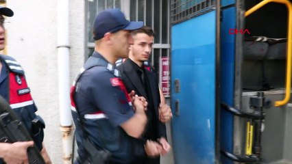 Eski sevgilisinin çıplak fotoğraflarını ailesine gönderip bıçakladı