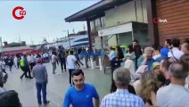 Eminönü'nde 'yolcu kapma' kavgası kamerada: Polis havaya ateş açtı