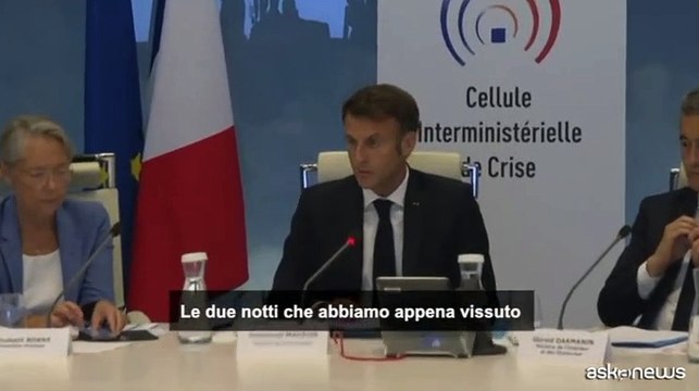 Macron condanna le violenze: Strumentalizzata morte di un ragazzo