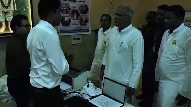 मुख्यमंत्री ने दिव्यांगों को व्हीलचेयर, ट्राईसिकल, बैसाखी सहित अन्य उपकरण किये प्रदान