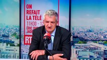 Jean Lassalle garé sur un passage à niveau