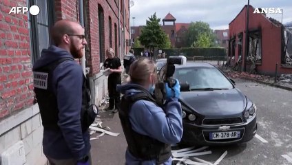 Francia, Roubaix: edificio commerciale a rischio crollo dopo il rogo