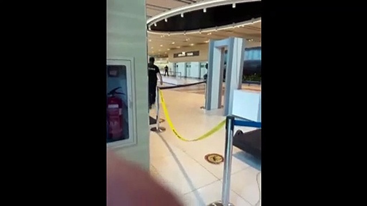 Irrité de ne pas avoir été admis dans le pays en Moldavie, la personne a ouvert le feu à l'aéroport : 2 morts