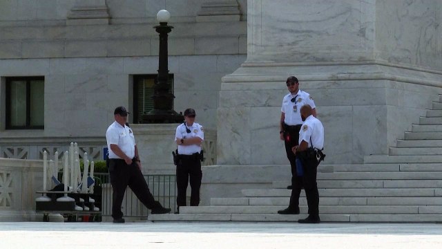 EUA: Suprema Corte invalida cancelamento de dívidas estudantis