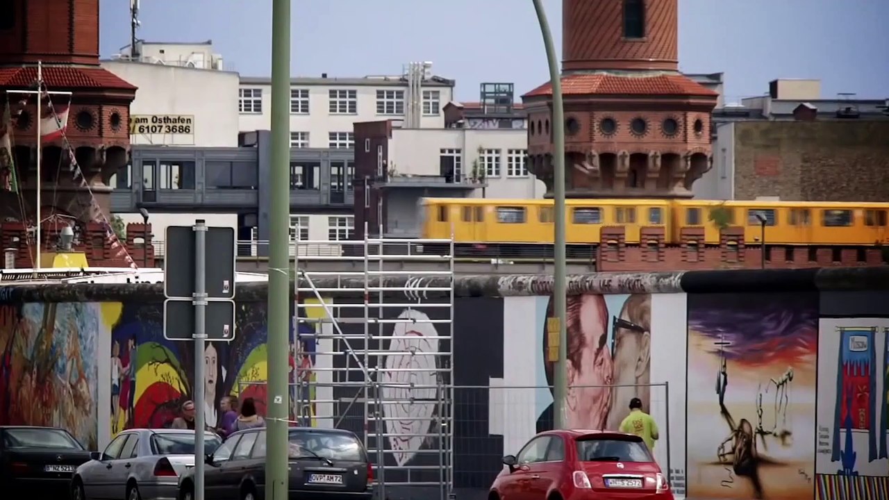 Discovering Berlin's Rich History and Vibrant Culture: A Must-Visit Tourist Attraction