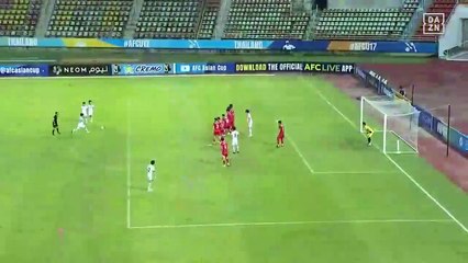 Qesharake: Luajnë “gurë-letër-gërshërë” se kush të marrë faulin, pastaj shënon eurogol