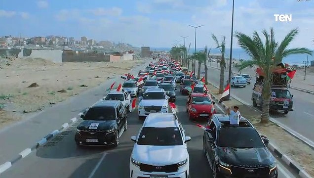احتفالا في غزة بذكرى ثورة 30 يونيو.. مسيرات حاشدة بالسيارات والأعلام المصرية وصور الرئيس السيسى