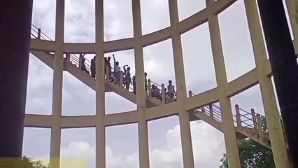 कटनी: युवाओं के प्रदर्शन से चढ़ा सियासी पारा,नेताओं के देखें बयान