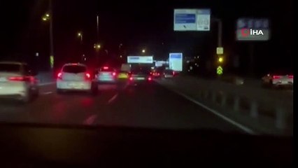 कैमरे पर बाहसेलिवलर में विनाशकारी दुर्घटना: मोटरसाइकिल जिस वाहन से टकराई उसके नीचे थी