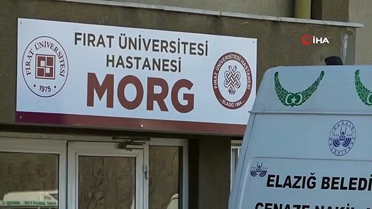 Das junge Mädchen, das in Elazig beim Ausschütteln der Tischdecke stürzte, starb