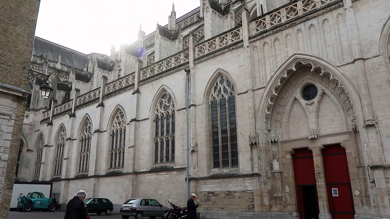 IMG_5192 Saint-Omer (62), 15 000 habitants, Cathédrale Notre-Dame (13è au 16è) CLIPS JOINTS