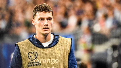 Voici - Mort de Nahel : l'équipe de France réagit mais Benjamin Pavard commet une bourde