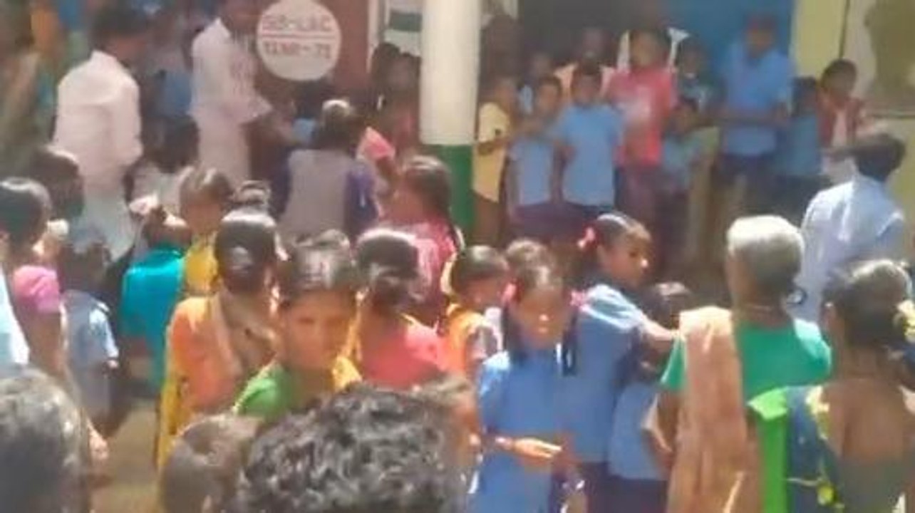 ಬಿಸಿಯೂಟ ಸೇವಿಸಿ 30 ಮಕ್ಕಳು ಅಸ್ವಸ್ಥ..!