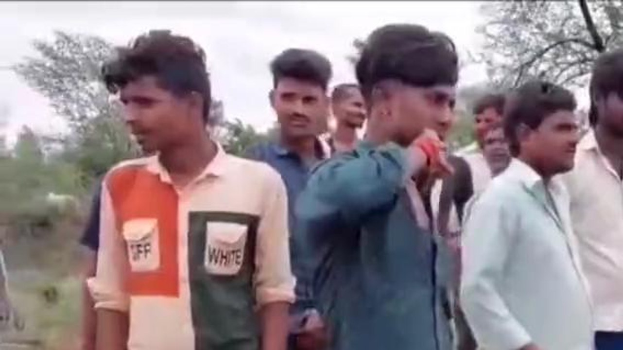 बलरामपुर: राप्ती नहर की खंदी कटने से खेत हुए जलमग्न, तबाही की आशंका से ग्रामीण भयभीत