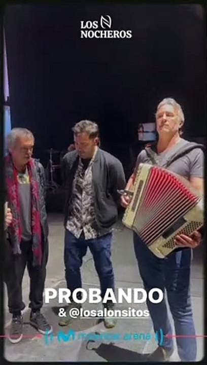 Los Alonsitos junto a Los Nocheros