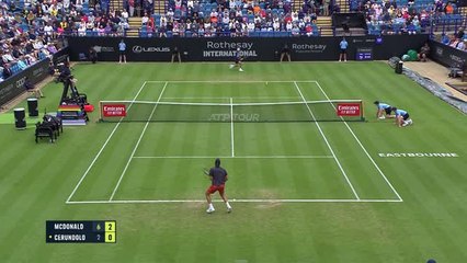 Eastbourne - Cerundolo renverse McDonald