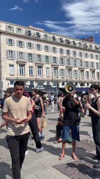Marche des fiertés reportée : mobilisation en cours sur le Vieux-Port de Marseille