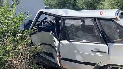 Deux voitures sont entrées en collision à Uşak： 2 blessés