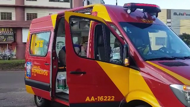 Homem sofre queimaduras graves no rosto após acidente em restaurante