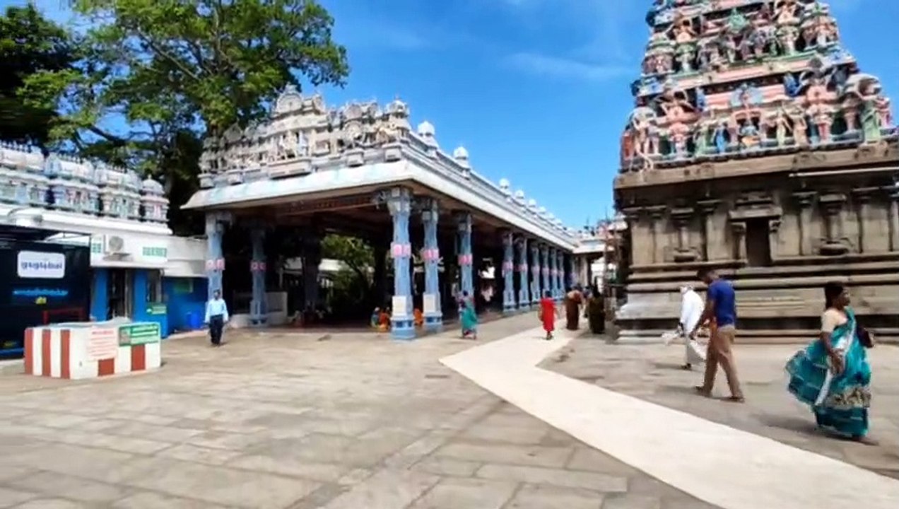 राजनीति से परे हजारों साल पुराने मंदिर आज भी आस्था के केंद्र