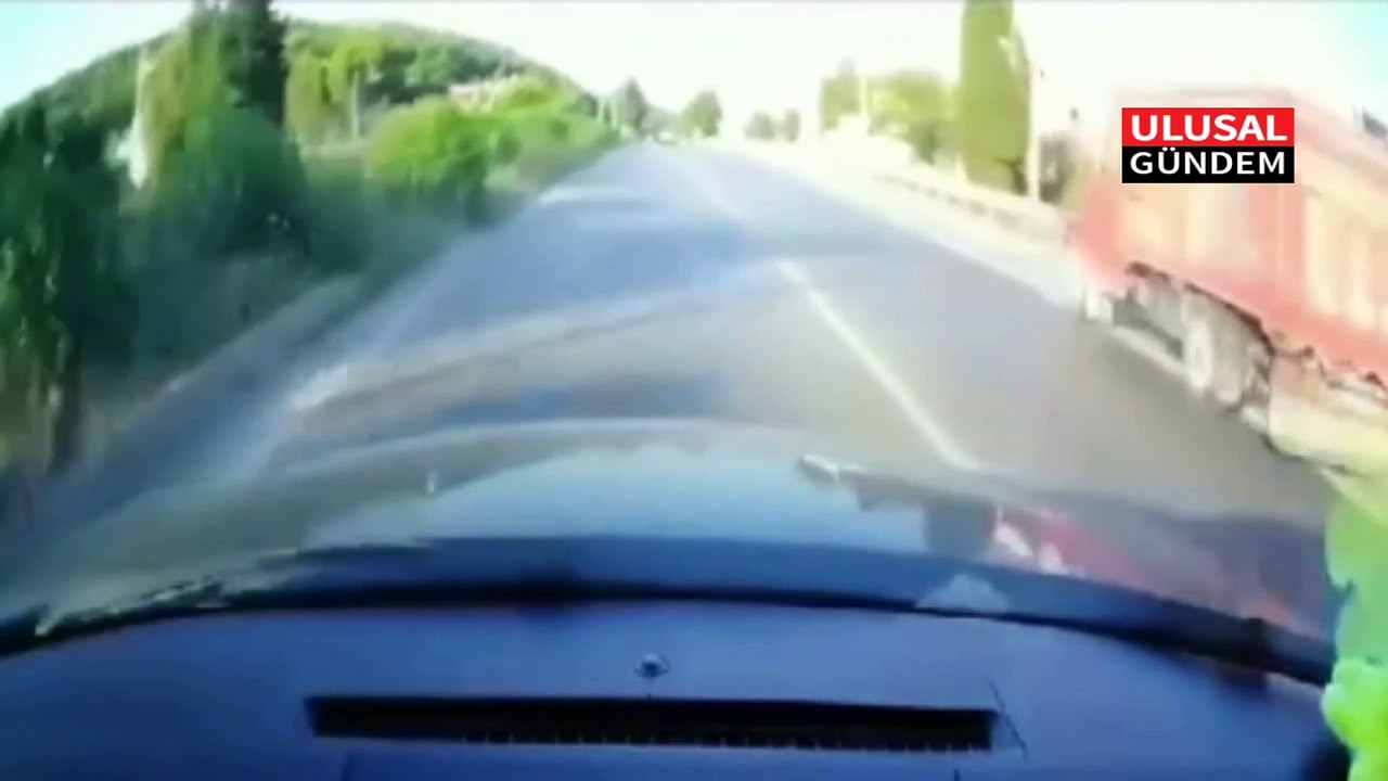 İzmir’de 4 kişinin hayatını kaybettiği kaza kamerada