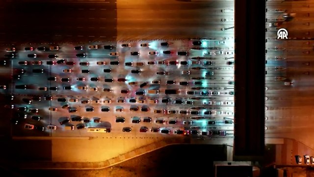 İstanbul-İzmir Otoyolu'nda tatilcilerin dönüş yoğunluğu sürüyor