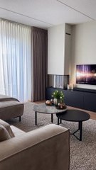 LIVINGROOM Nog even lekker de haard aangehad, call me crazy maar had het koud vandaag haha! Fijne week al...llrlovers #interiordesire #livingroomdecoration #interieur4all #myhomedecor #homedesigns #homedeco #instahomes  #ınstagood