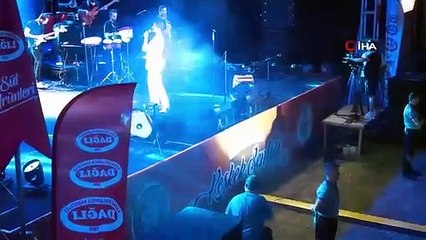 Elif Buse Born Wind Blossoms à Tekirdag