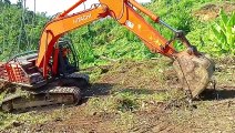 Breaking Banana Trees and Making Palm Terraces Hitachi 210 MF Excavator