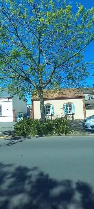 Chartres  Bus 1 Direction Mainvilliers Grandes Ruelles  #france #chartres #franceville #bus  (72)