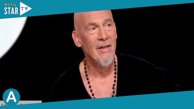 Florent Pagny : cette rencontre avec une voyante qui a bouleversé sa vie, “Toi, tu t’en sors, mais…”