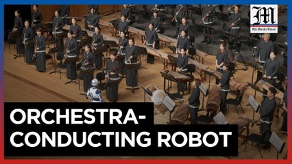 Orchestra-conducting robot wows audience in South Korean capital