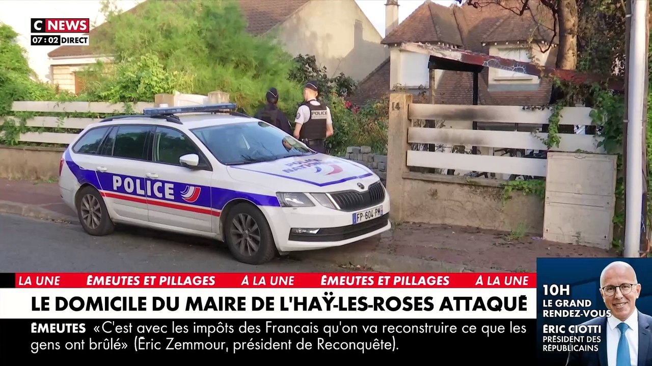 Violence : Des émeutiers ont lancé une voiture bélier en feu contre le domicile du maire de L'Haÿ-les-Roses - Sa femme hospitalisée alors qu'elle s'est blessée en étant pourchassée avec ses enfants