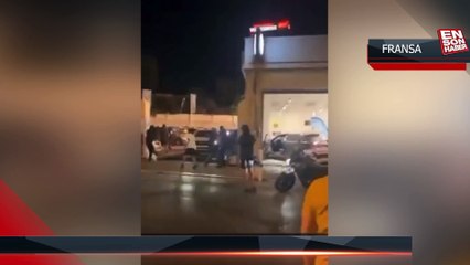 Fransa’nın Marsilya şehrinde bir araba galerisi yağmalandı