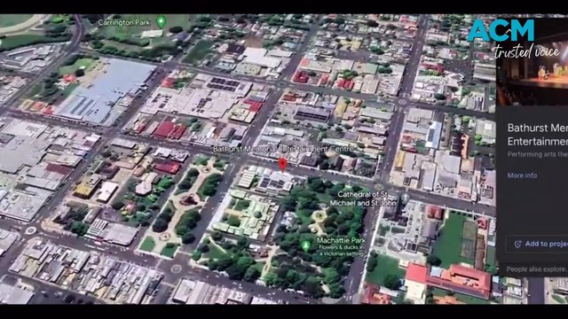Car smashes into flag pole on William Street.