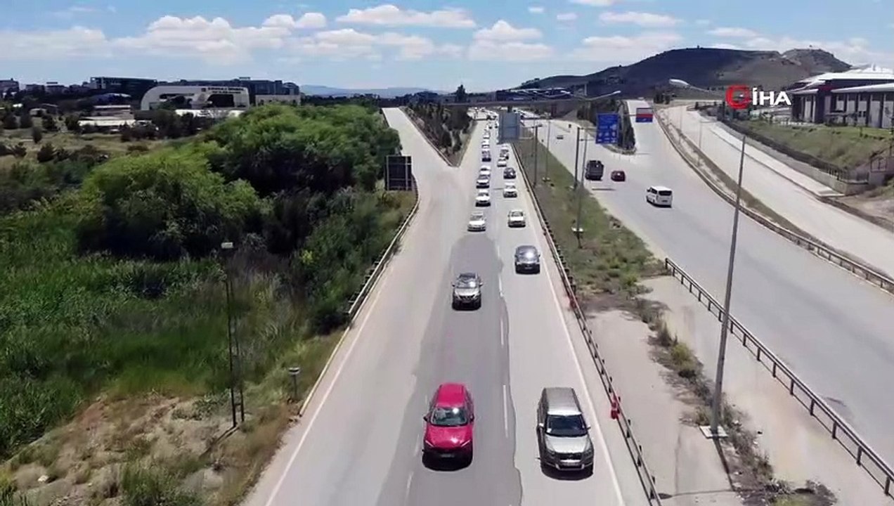 Stau auf den Straßen nach den Feiertagen! Die Fahrzeugschlange in Marmaraereğlisi erreichte 4 Kilometer