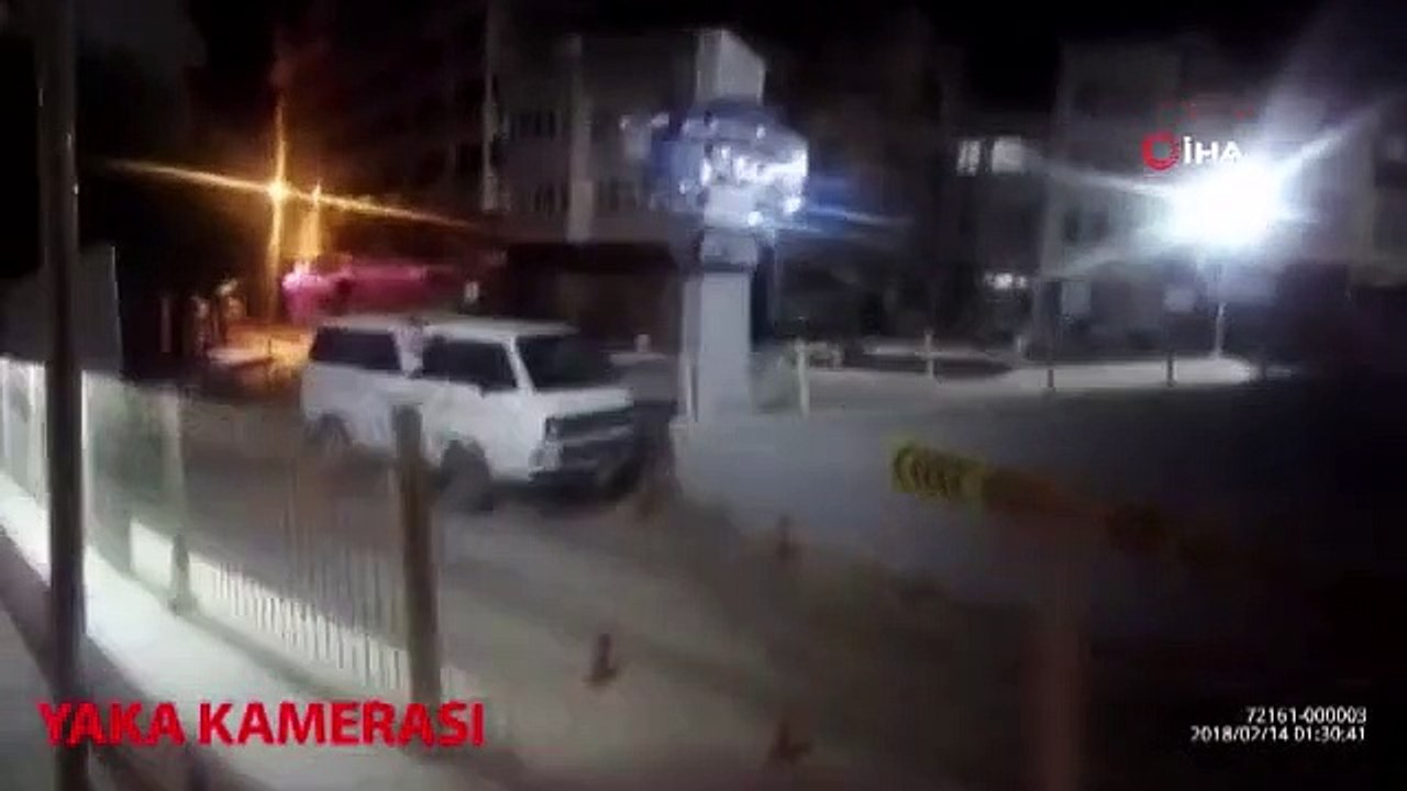 Als der geizige Dieb auf frischer Tat ertappt wurde, feierten die Teams ihren Feiertag