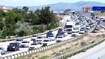 Urlauber machten sich auf den Rückweg: Auf der Transitroute von 43 Provinzen begann die Verkehrsdichte