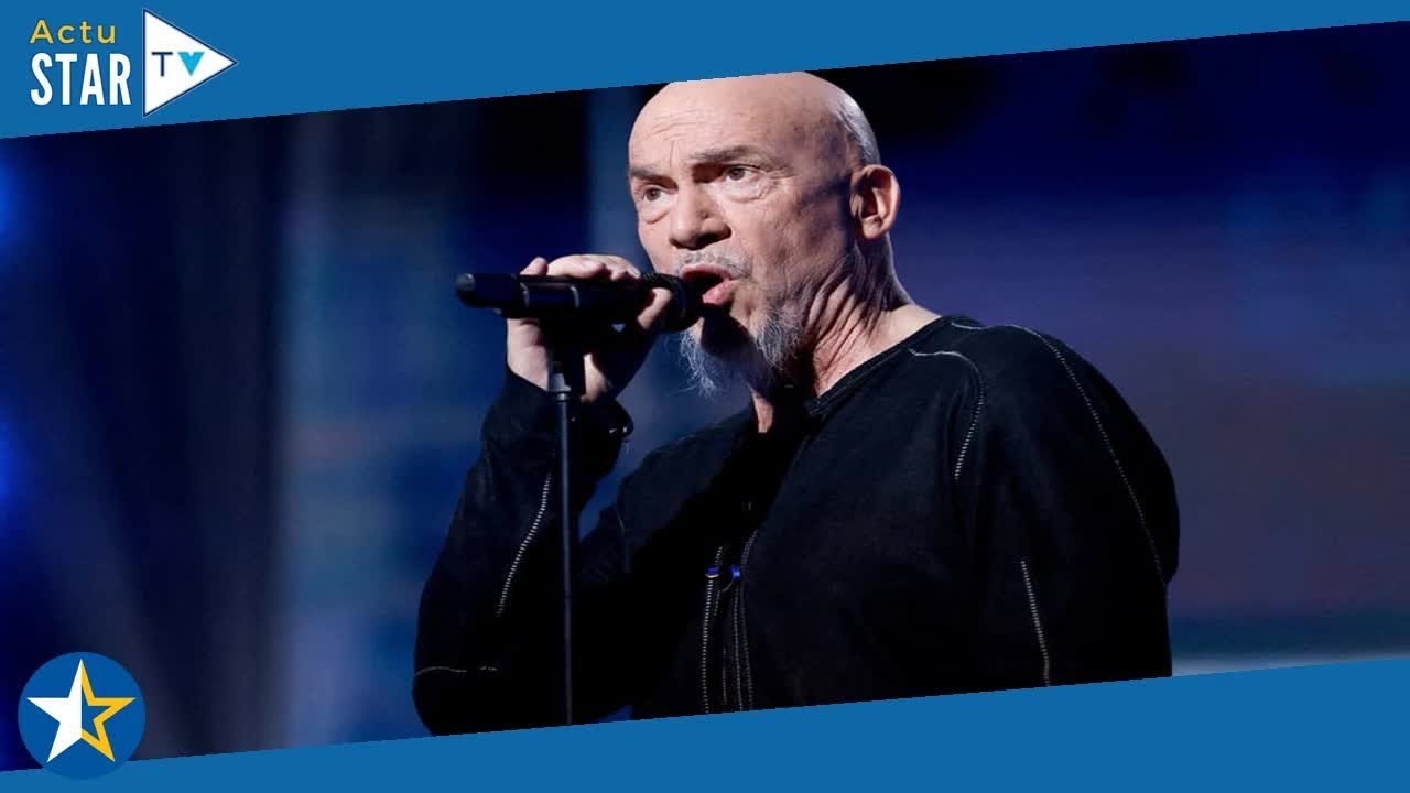 Florent Pagny malade : les larmes aux yeux, il donne de ses nouvelles à son retour sur scène