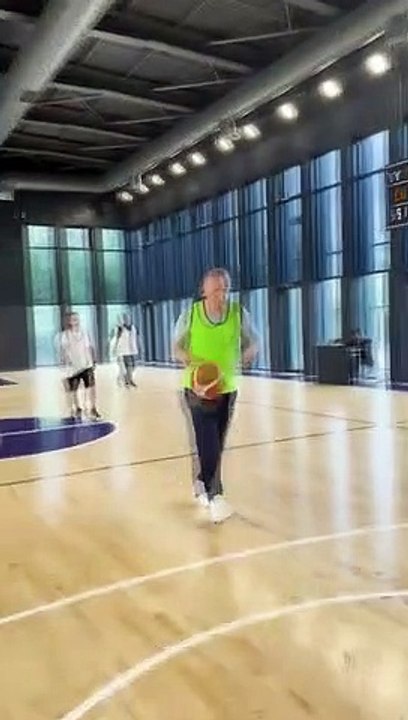 Sind die Bilder von Präsident Erdogan beim Basketballspielen eine Fälschung? Antwort von Varank an diejenigen, die sagen: „Es gibt einen Widerspruch“