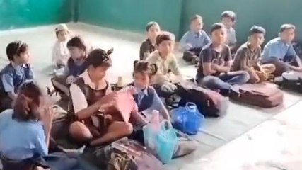 बालाघाट: बच्चों को पढ़ाने मृत शिक्षक रोजाना आ रहे स्कूल,लग रही हाजिरी