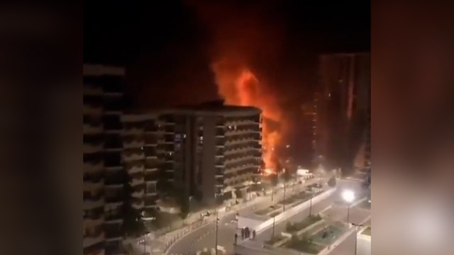 Émeutes : non, un immeuble d’habitation ne s’est pas embrasé en pleine nuit à Grigny