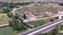 Les travaux de construction se poursuivent au Rock Carving Kültepe Museum, l'espace de vie des marchands assyriens sera ravivé dans la rue des marchands assyriens