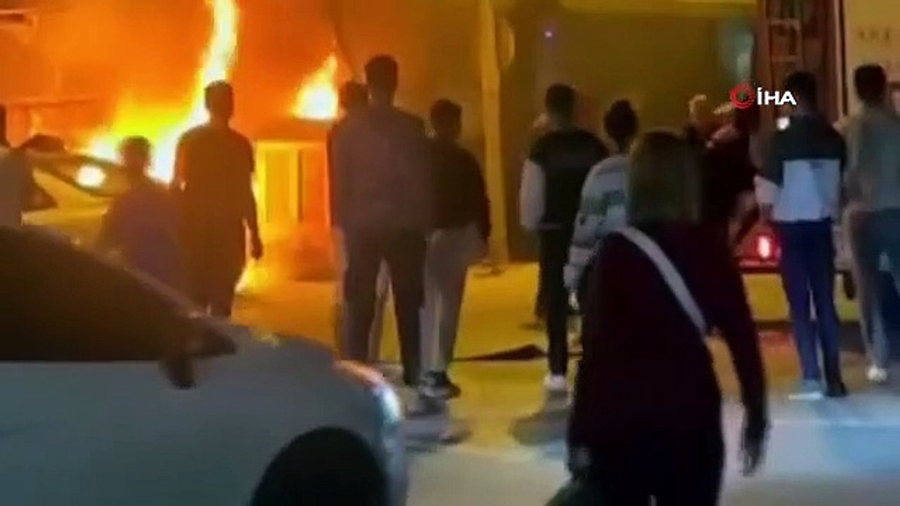 Le feu dans la zone vide a été éteint avant de se propager au marché.