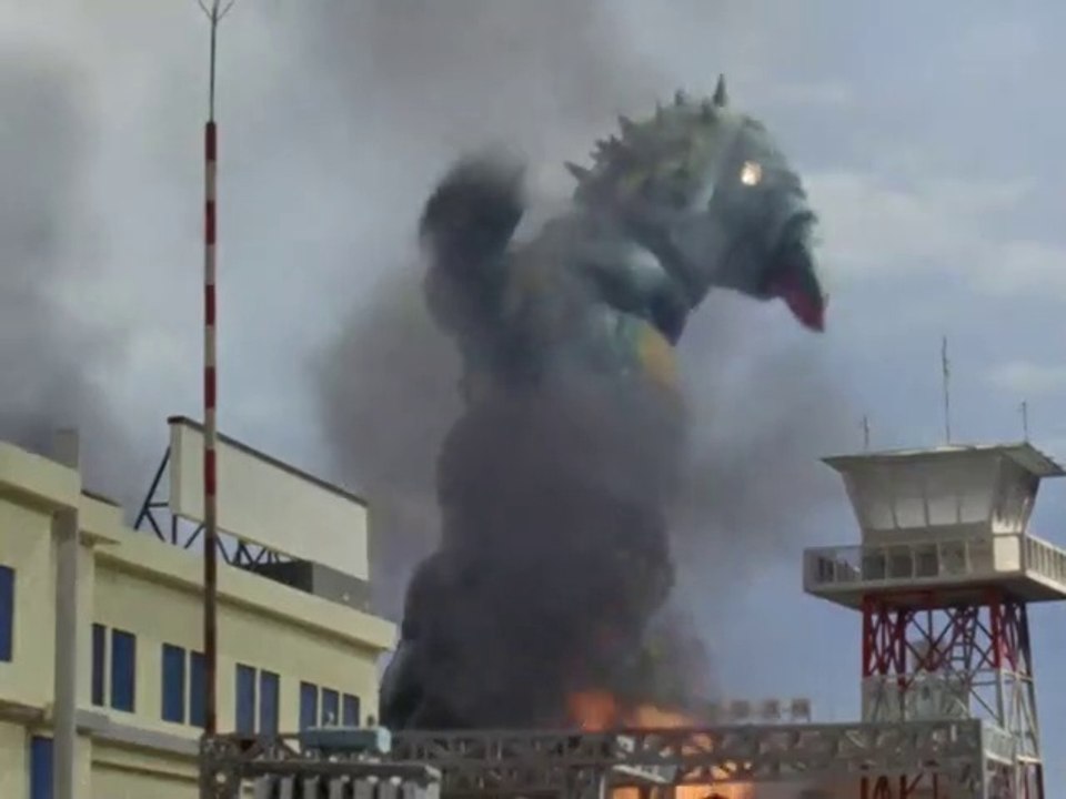 Ultraman Taro Episode 17 : Two Big Monsters Close in on Taro!