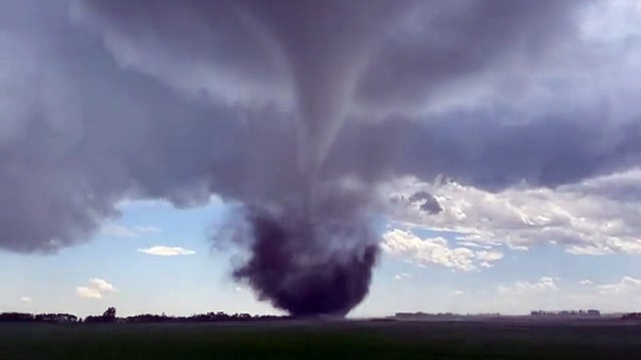 tornado alberta