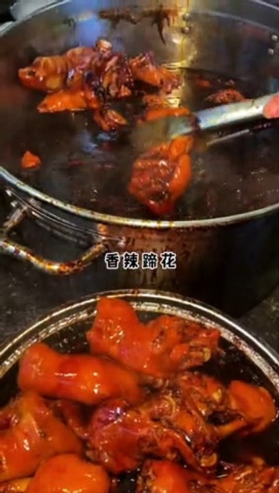 ร้านข้าวขาหมู เก่าแก่ในเฉิงตูที่เปิดมานานกว่า 10 ปี