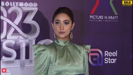 Ashnoor Kaur L00KS Super STUNNING In Green Shiny Outfit at Boogle Awards