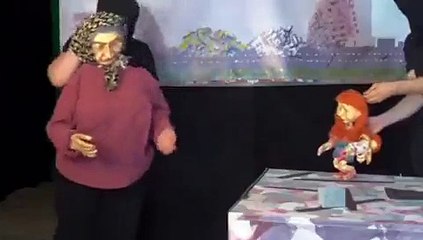 Skandal görüntüler sosyal medya gündeminde: Afetzede çocuklara 'tanrı günahkarları cezalandırır' temalı 'oyun'